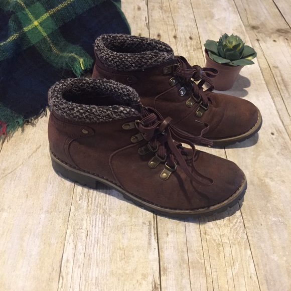 Brown Lace up winter ankle boots - Picture 3 of 15